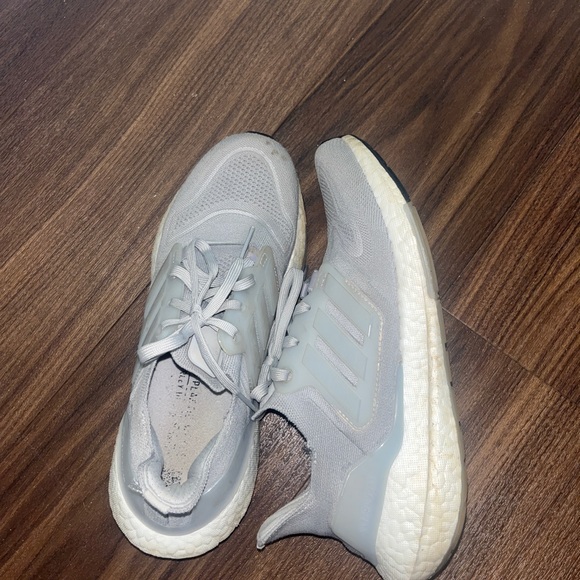 Adidas womens ultra boost - Picture 3 of 4